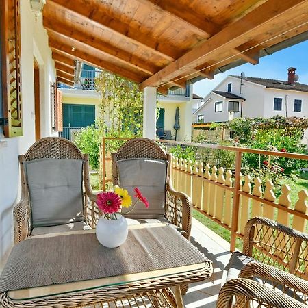 Adriatico Bungalow Poreč Exteriör bild