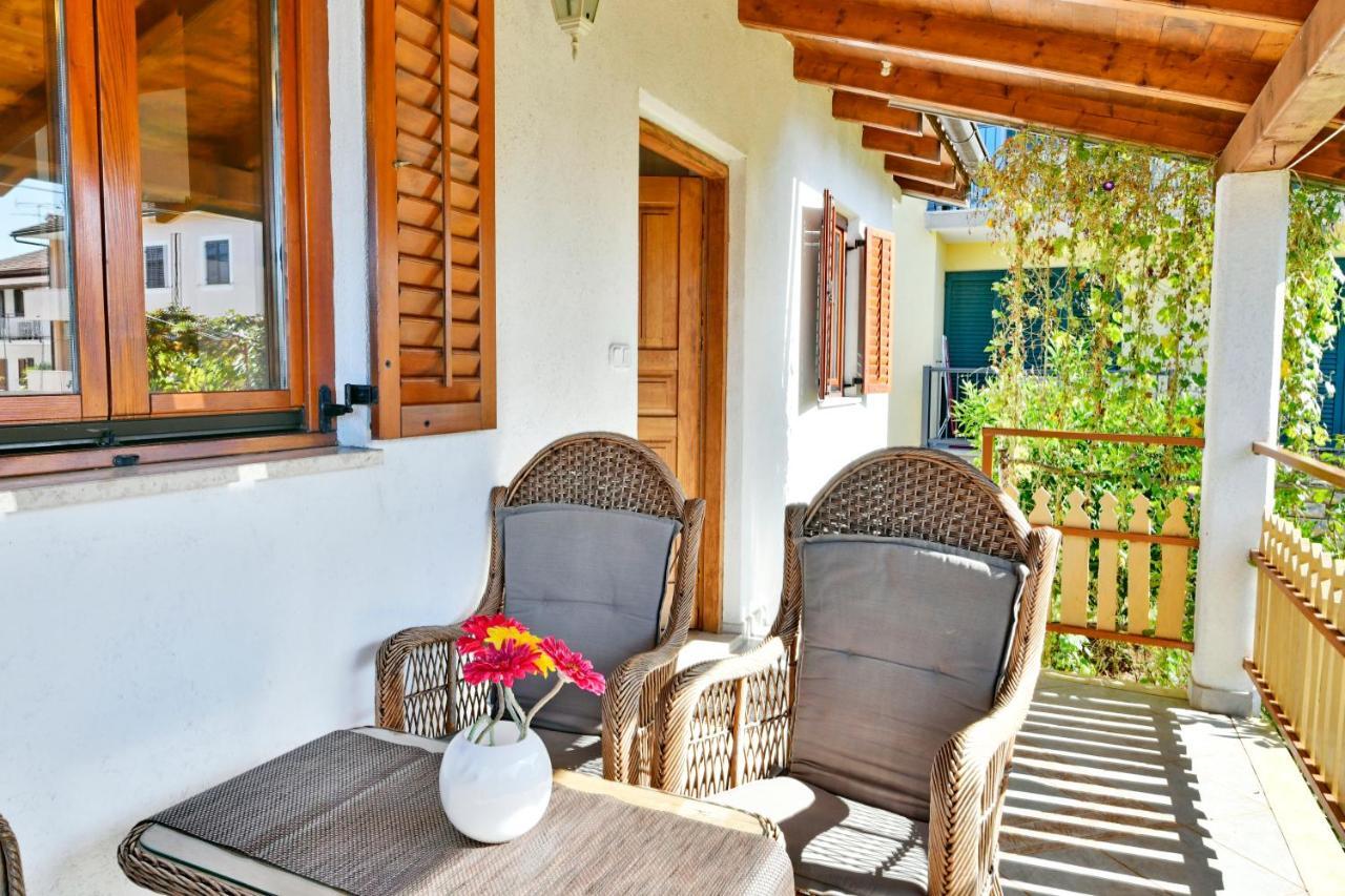 Adriatico Bungalow Poreč Exteriör bild